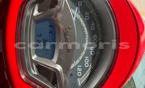 Buy Used Vespa Primavera Red Bike in Port Louis in Port Louis District Buy Used Vespa Primavera Red Bike in Port Louis in Port Louis District