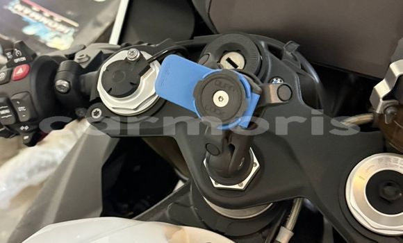 Buy Used BMW S 1000 Beige Bike in Port Louis in Port Louis District Buy Used BMW S 1000 Beige Bike in Port Louis in Port Louis District
