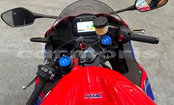 Buy Used Honda CBR Red Bike in Port Louis in Port Louis District Buy Used Honda CBR Red Bike in Port Louis in Port Louis District