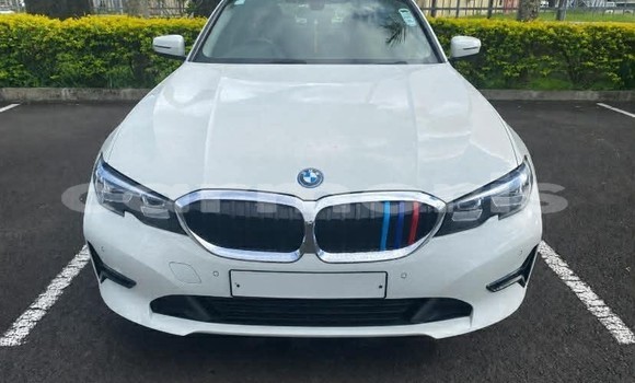 Buy Used BMW 3–Series White Car in Rose Belle in Grand Port District Buy Used BMW 3–Series White Car in Rose Belle in Grand Port District