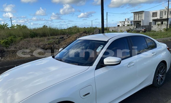 Buy Used BMW 3–Series White Car in Rose Belle in Grand Port District Buy Used BMW 3–Series White Car in Rose Belle in Grand Port District