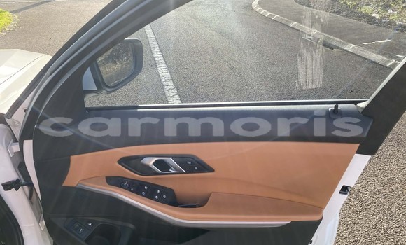 Buy Used BMW 3–Series White Car in Rose Belle in Grand Port District Buy Used BMW 3–Series White Car in Rose Belle in Grand Port District