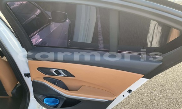 Buy Used BMW 3–Series White Car in Rose Belle in Grand Port District Buy Used BMW 3–Series White Car in Rose Belle in Grand Port District