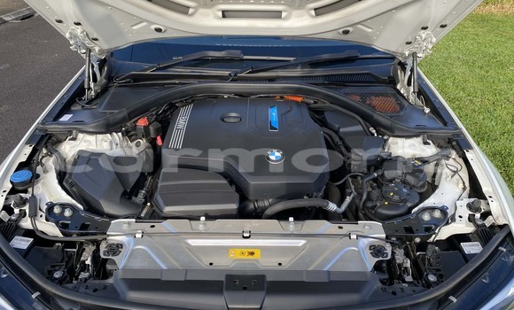 Buy Used BMW 3–Series White Car in Rose Belle in Grand Port District Buy Used BMW 3–Series White Car in Rose Belle in Grand Port District
