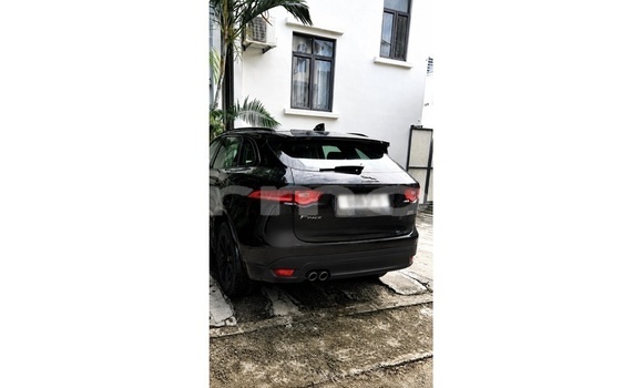 Buy Used Jaguar F-Pace Black Car in Rivière du Rempart in Rivière du Rempart District Buy Used Jaguar F-Pace Black Car in Rivière du Rempart in Rivière du Rempart District