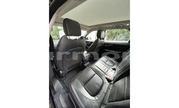 Buy Used Jaguar F-Pace Black Car in Rivière du Rempart in Rivière du Rempart District Buy Used Jaguar F-Pace Black Car in Rivière du Rempart in Rivière du Rempart District