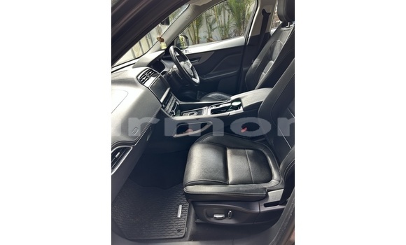 Buy Used Jaguar F-Pace Black Car in Rivière du Rempart in Rivière du Rempart District Buy Used Jaguar F-Pace Black Car in Rivière du Rempart in Rivière du Rempart District