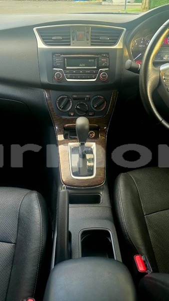 Big with watermark nissan sentra flacq brisee verdiere 8077