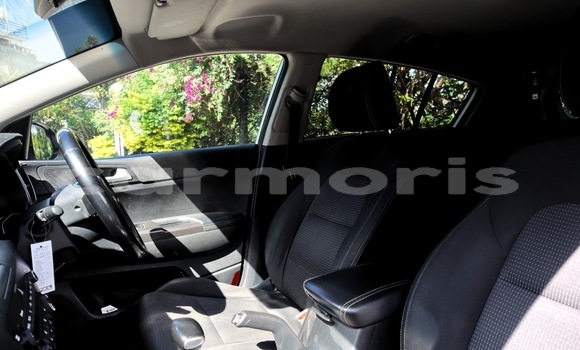 Buy Used Kia Sportage White Car in Grand Baie–Montagne Goyaves in Rodrigues Buy Used Kia Sportage White Car in Grand Baie–Montagne Goyaves in Rodrigues