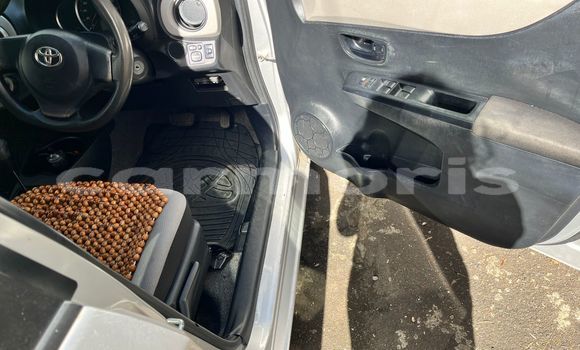 Buy Used Toyota Vitz Silver Car in Vacoas–Phoenix in Plaines Wilhems District Buy Used Toyota Vitz Silver Car in Vacoas–Phoenix in Plaines Wilhems District