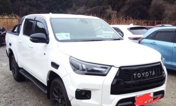 Buy Used Toyota Hilux White Car in Triolet in Pamplempousses Buy Used Toyota Hilux White Car in Triolet in Pamplempousses