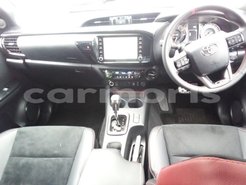 Big with watermark toyota hilux pamplempousses triolet 8109