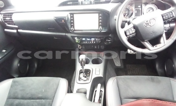 Buy Used Toyota Hilux White Car in Triolet in Pamplempousses Buy Used Toyota Hilux White Car in Triolet in Pamplempousses