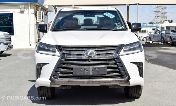 Acheter Import Voiture Lexus LX Blanc à Import - Dubai, Îles Agalega Acheter Import Voiture Lexus LX Blanc à Import - Dubai, Îles Agalega