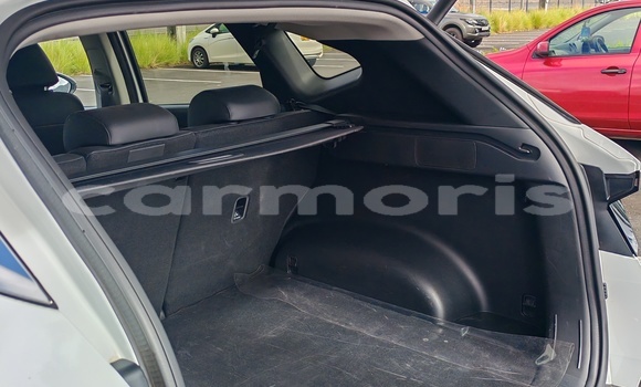 Buy Used Hyundai Tucson White Car in Quatre Bornes in Plaines Wilhems District Buy Used Hyundai Tucson White Car in Quatre Bornes in Plaines Wilhems District