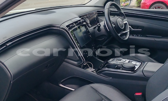 Buy Used Hyundai Tucson White Car in Quatre Bornes in Plaines Wilhems District Buy Used Hyundai Tucson White Car in Quatre Bornes in Plaines Wilhems District