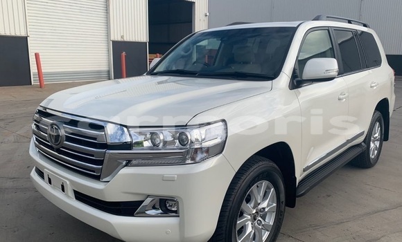Buy Used Toyota Land Cruiser White Car in Bel Air in Flacq