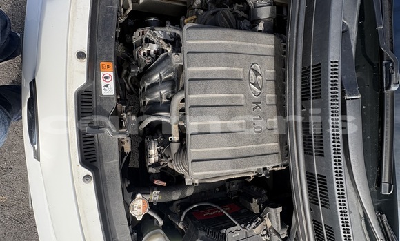 Buy Used Hyundai i10 White Car in Curepipe in Plaines Wilhems District Buy Used Hyundai i10 White Car in Curepipe in Plaines Wilhems District