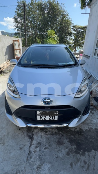 Big with watermark toyota aqua grand port district bambous virieux 8128