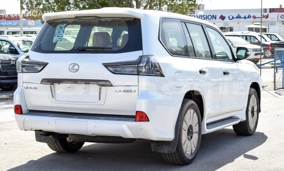 Acheter Import Voiture Lexus LX Blanc à Import - Dubai, Îles Agalega Acheter Import Voiture Lexus LX Blanc à Import - Dubai, Îles Agalega