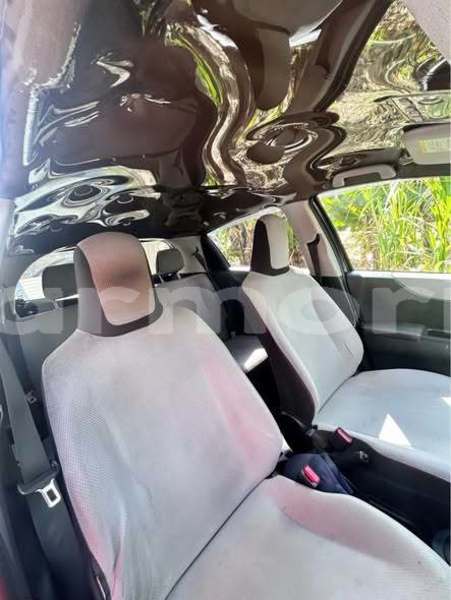 Big with watermark toyota vitz grand port district mahebourg 8132