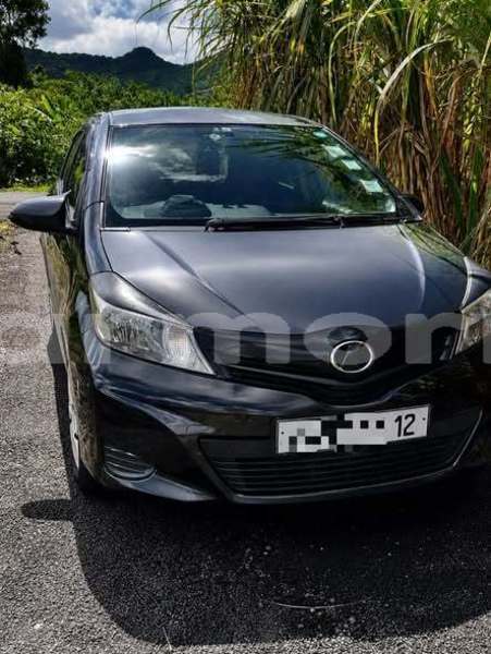 Big with watermark toyota vitz grand port district mahebourg 8132