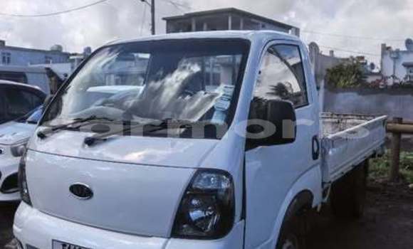 Buy Used Toyota Hiace Other Car in Moka in Moka Buy Used Toyota Hiace Other Car in Moka in Moka