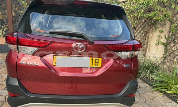 Buy Used Toyota Rush Red Car in Pointe aux Piments in Pamplempousses Buy Used Toyota Rush Red Car in Pointe aux Piments in Pamplempousses
