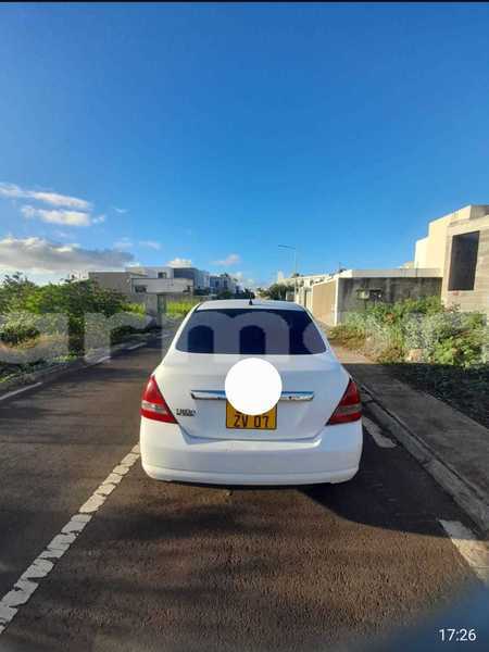 Big with watermark nissan tiida plaines wilhems district curepipe 8149