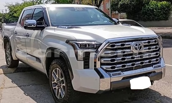 Buy Used Toyota Tundra White Car in Bel Ombre in Savanne
