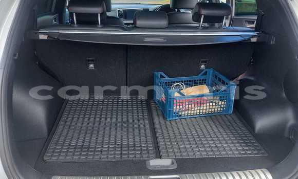 Buy Used Kia Sportage Silver Car in Quatre Bornes in Plaines Wilhems District Buy Used Kia Sportage Silver Car in Quatre Bornes in Plaines Wilhems District
