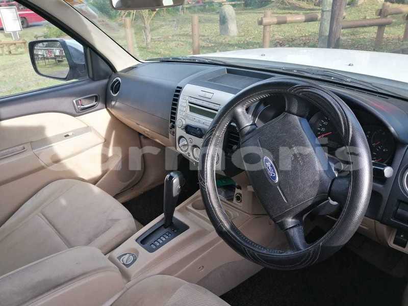 Big with watermark ford everest plaines wilhems district quatre bornes 8154