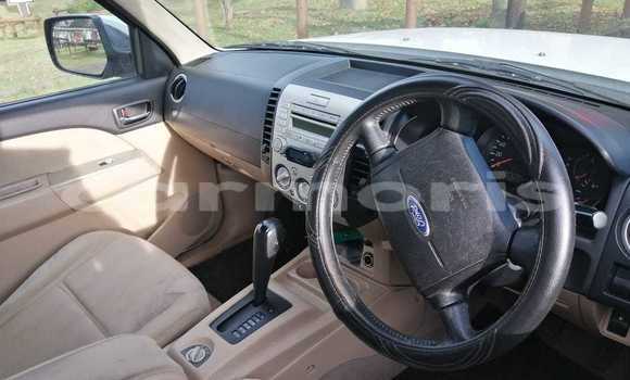 Buy Used Ford Everest White Car in Quatre Bornes in Plaines Wilhems District Buy Used Ford Everest White Car in Quatre Bornes in Plaines Wilhems District