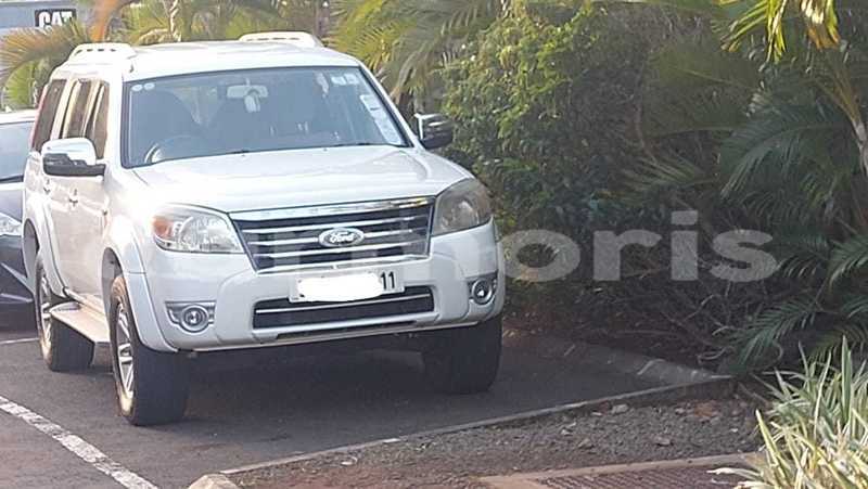 Big with watermark ford everest plaines wilhems district quatre bornes 8154