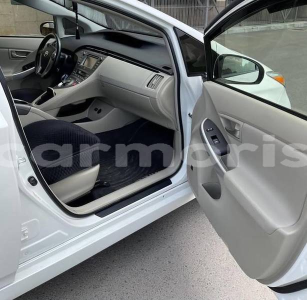 Big with watermark toyota prius flacq bel air 8157