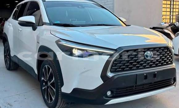 Buy Used Toyota Corolla Cross White Car in Bel Ombre in Savanne Buy Used Toyota Corolla Cross White Car in Bel Ombre in Savanne