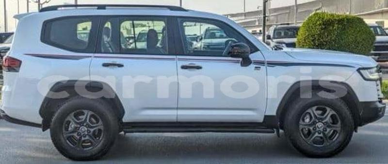 Big with watermark toyota land cruiser savanne bel ombre 8159