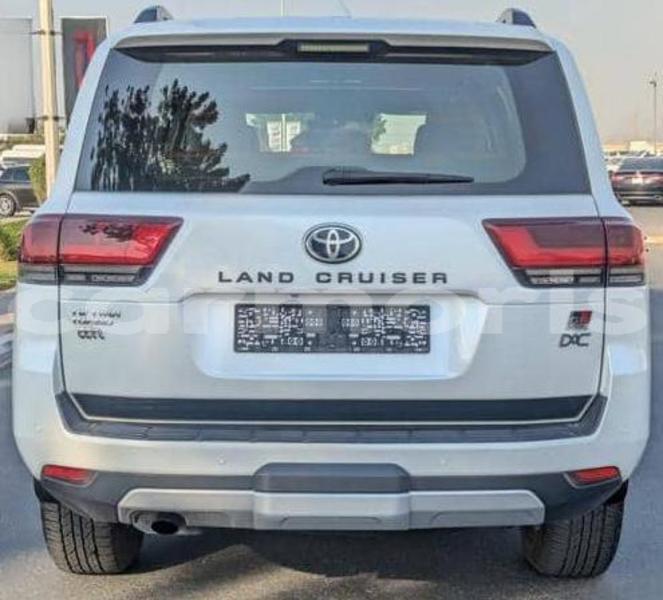 Big with watermark toyota land cruiser savanne bel ombre 8159