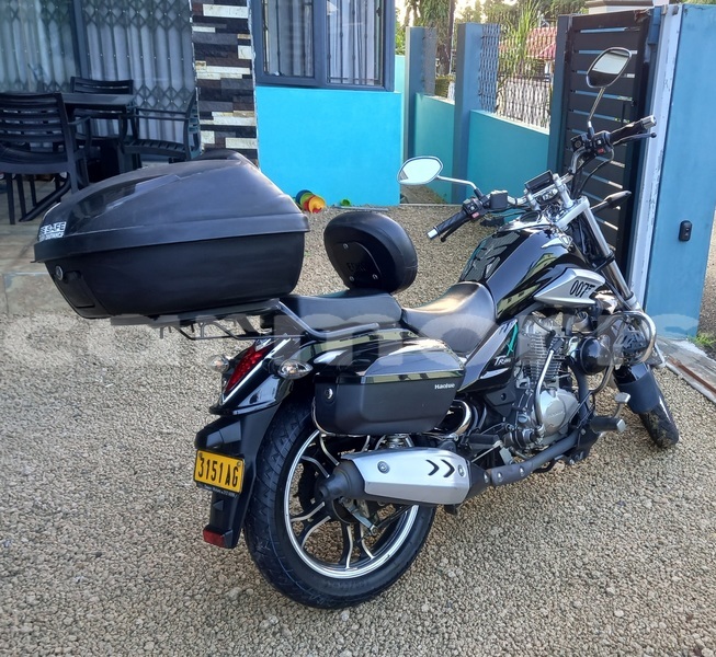 Big with watermark suzuki gn pamplempousses triolet 8163