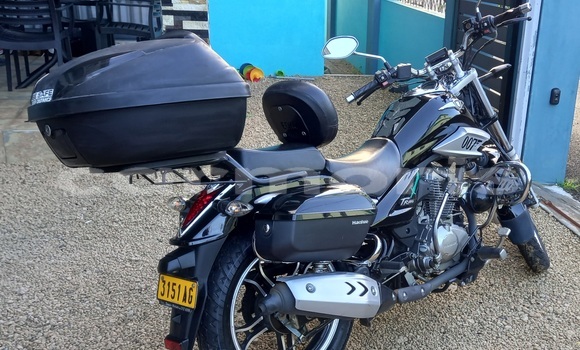 Acheter Occasion Moto Suzuki GN Noir à Triolet, Pamplempousses Acheter Occasion Moto Suzuki GN Noir à Triolet, Pamplempousses