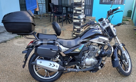 Acheter Occasion Moto Suzuki GN Noir à Triolet, Pamplempousses Acheter Occasion Moto Suzuki GN Noir à Triolet, Pamplempousses