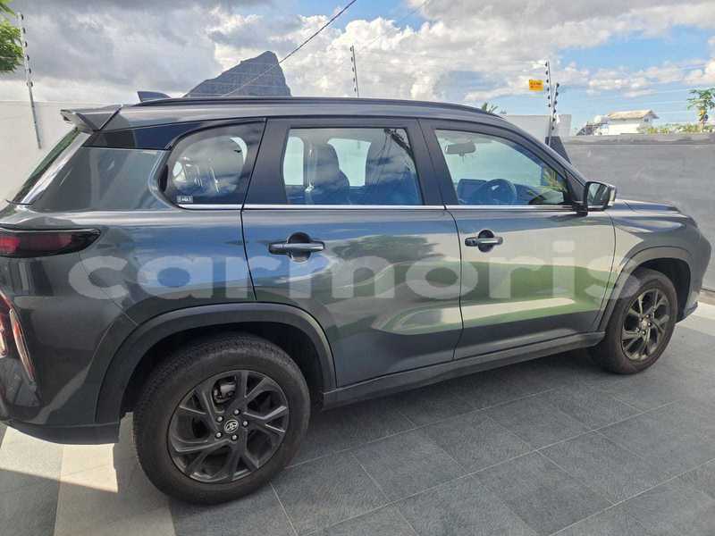 Big with watermark toyota urban cruiser plaines wilhems district quatre bornes 8168