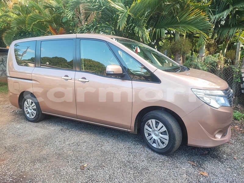 Big with watermark nissan serena pamplempousses triolet 8178