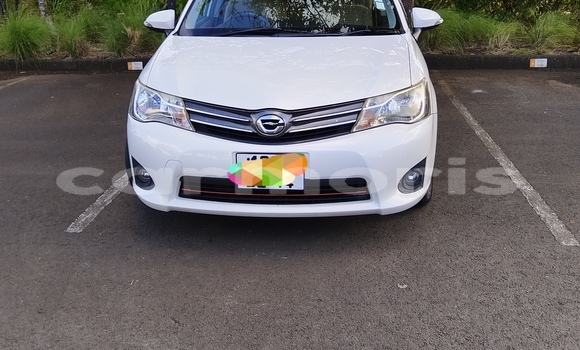 Buy Used Toyota Axio White Car in Port Louis in Port Louis District Buy Used Toyota Axio White Car in Port Louis in Port Louis District