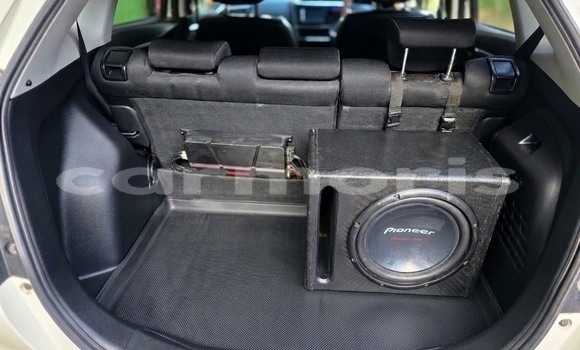 Buy Used Honda fit White Car in Port Louis in Port Louis District Buy Used Honda fit White Car in Port Louis in Port Louis District