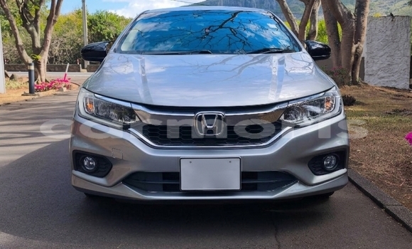 Buy Used Honda Grace Other Car in Vacoas–Phoenix in Plaines Wilhems District