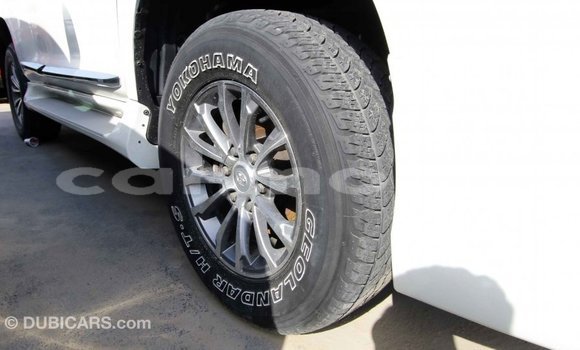 Buy Import Toyota Prado White Car in Import - Dubai in Agalega Islands Buy Import Toyota Prado White Car in Import - Dubai in Agalega Islands