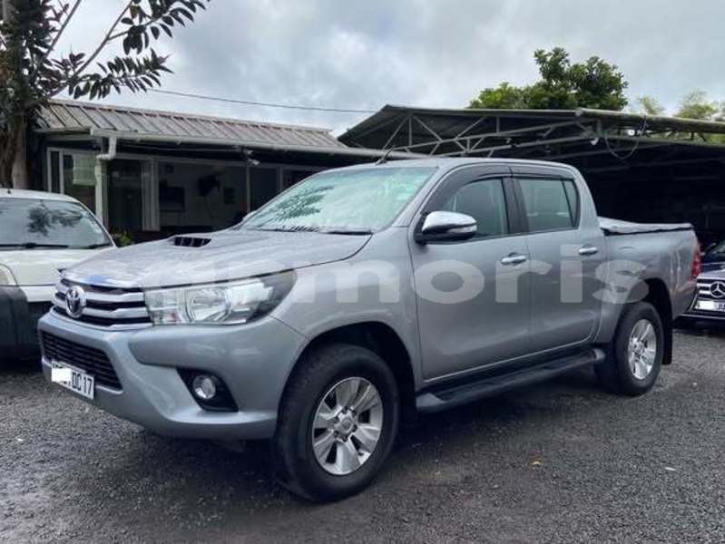 Big with watermark toyota hilux black river district tamarin 8201