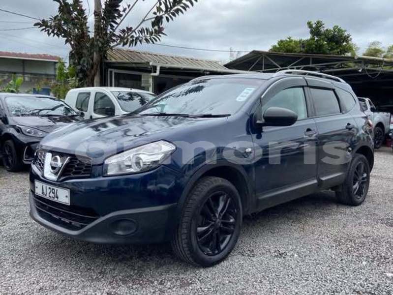 Big with watermark nissan qashqai black river district tamarin 8204