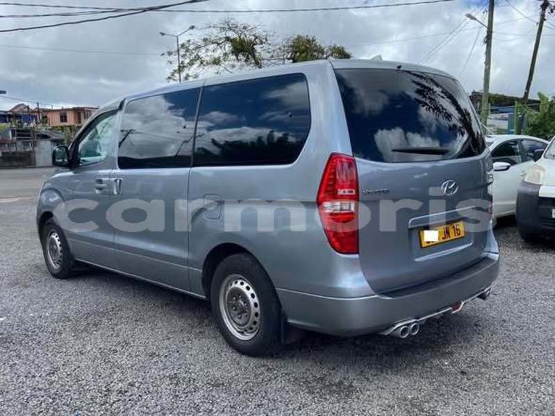 Big with watermark hyundai h1 black river district tamarin 8208